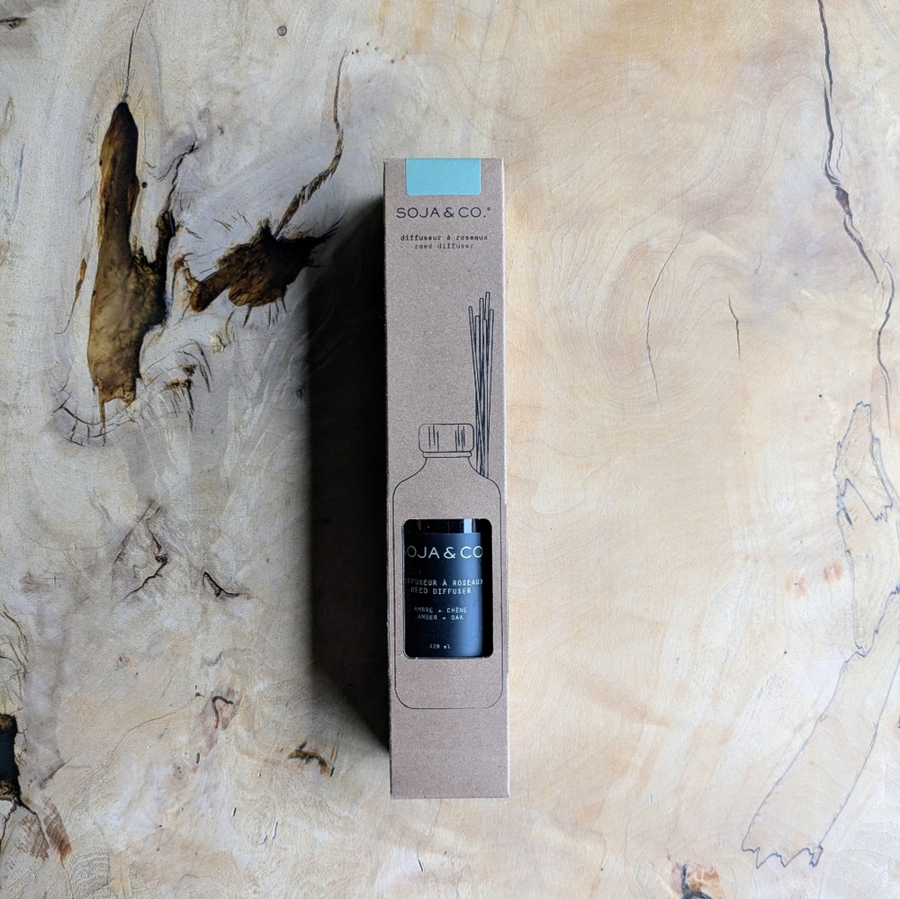 SOJA & CO Reed Diffuser in Kraft Packaging - Amber + Oak